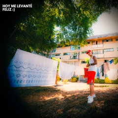 HoY Me LeVaNtE FeLiZ